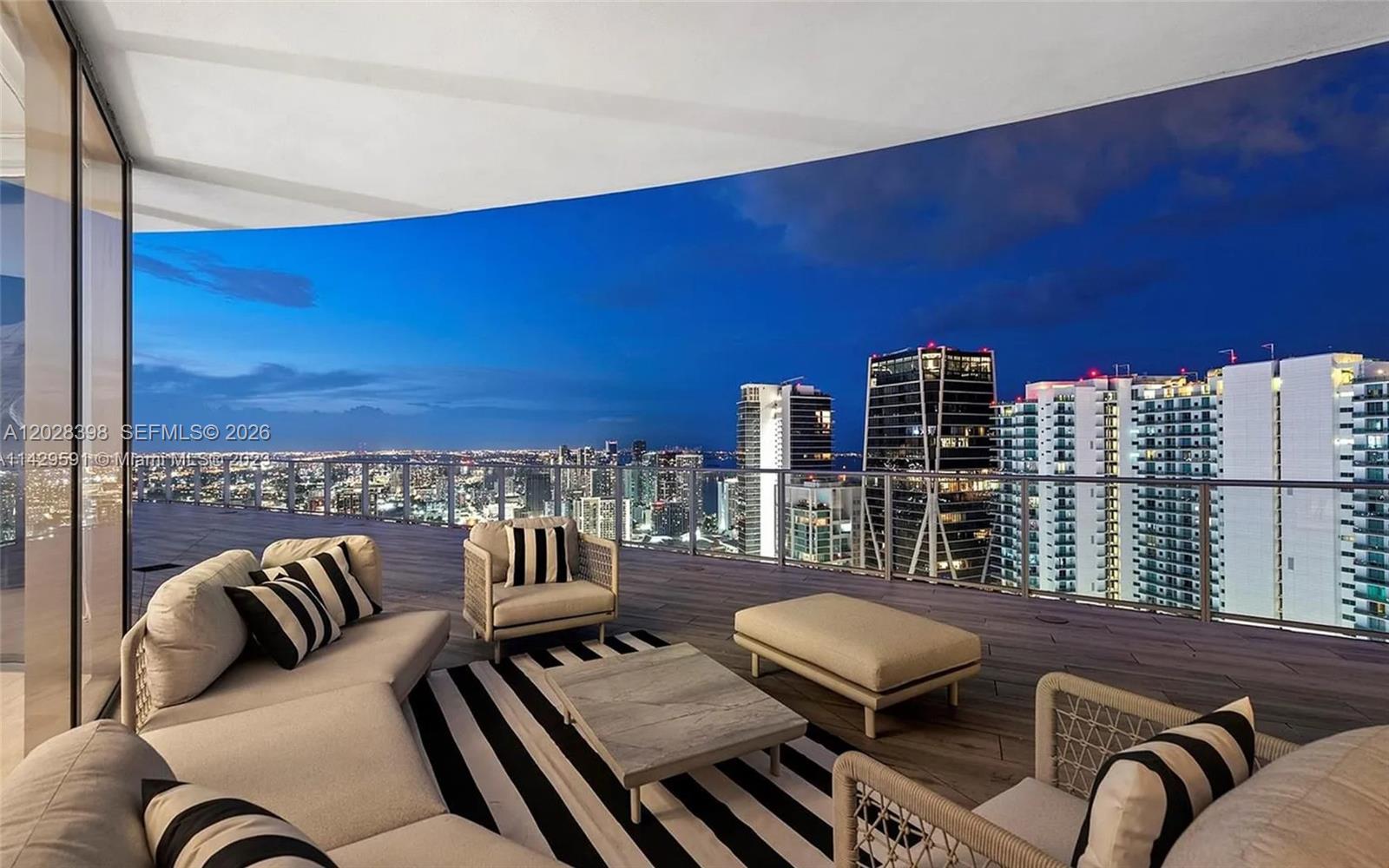 851 NE 1st Ave # 5201, Miami FL 33132 photo 3