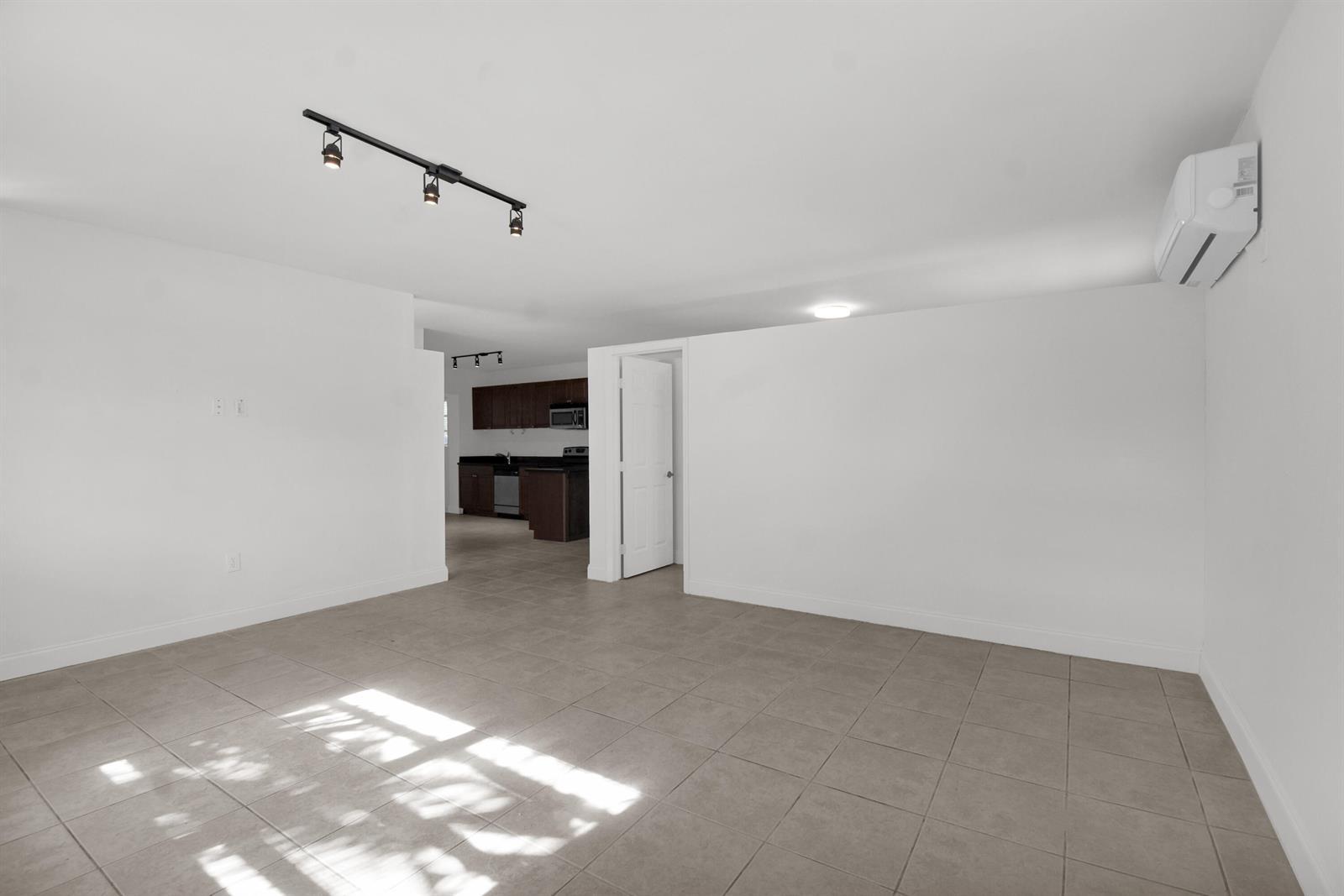 1116 S 17th Avenue, Hollywood FL 33020 photo 3