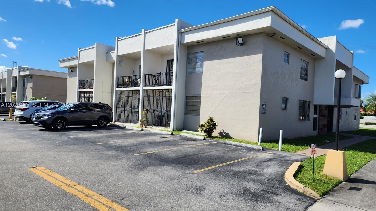 9000 SW 24th St # 21C, Miami FL 33165 photo 2