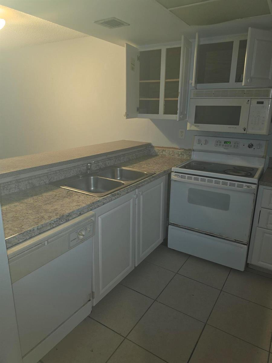 905 Southridge Road # 202d, Delray Beach FL 33444 photo 3