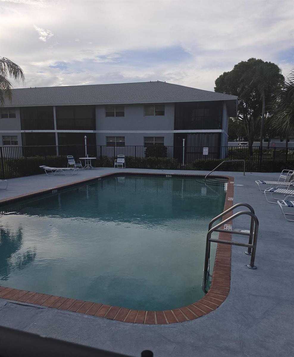 905 Southridge Road # 202d, Delray Beach FL 33444
