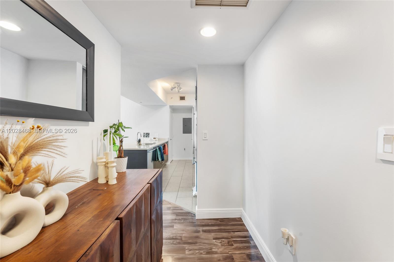 55 SE 6th St # 3303, Miami FL 33131