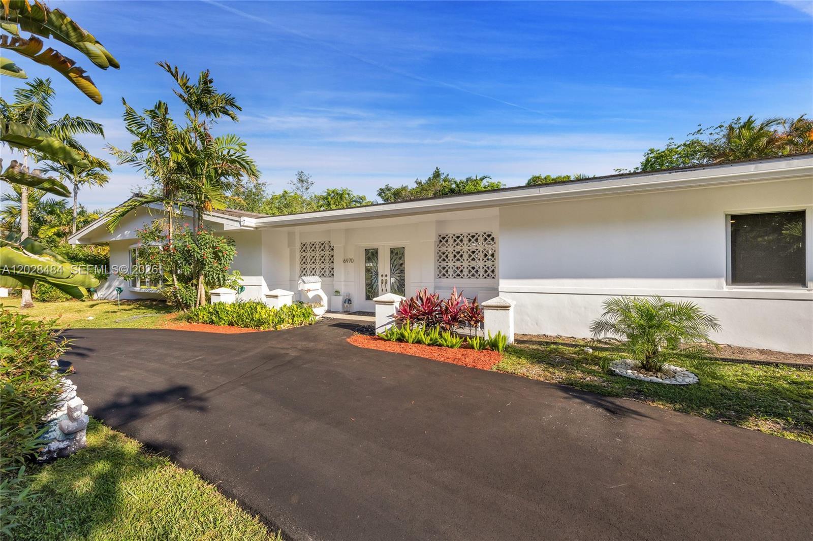 6970 SW 124th St, Pinecrest FL 33156 photo 3
