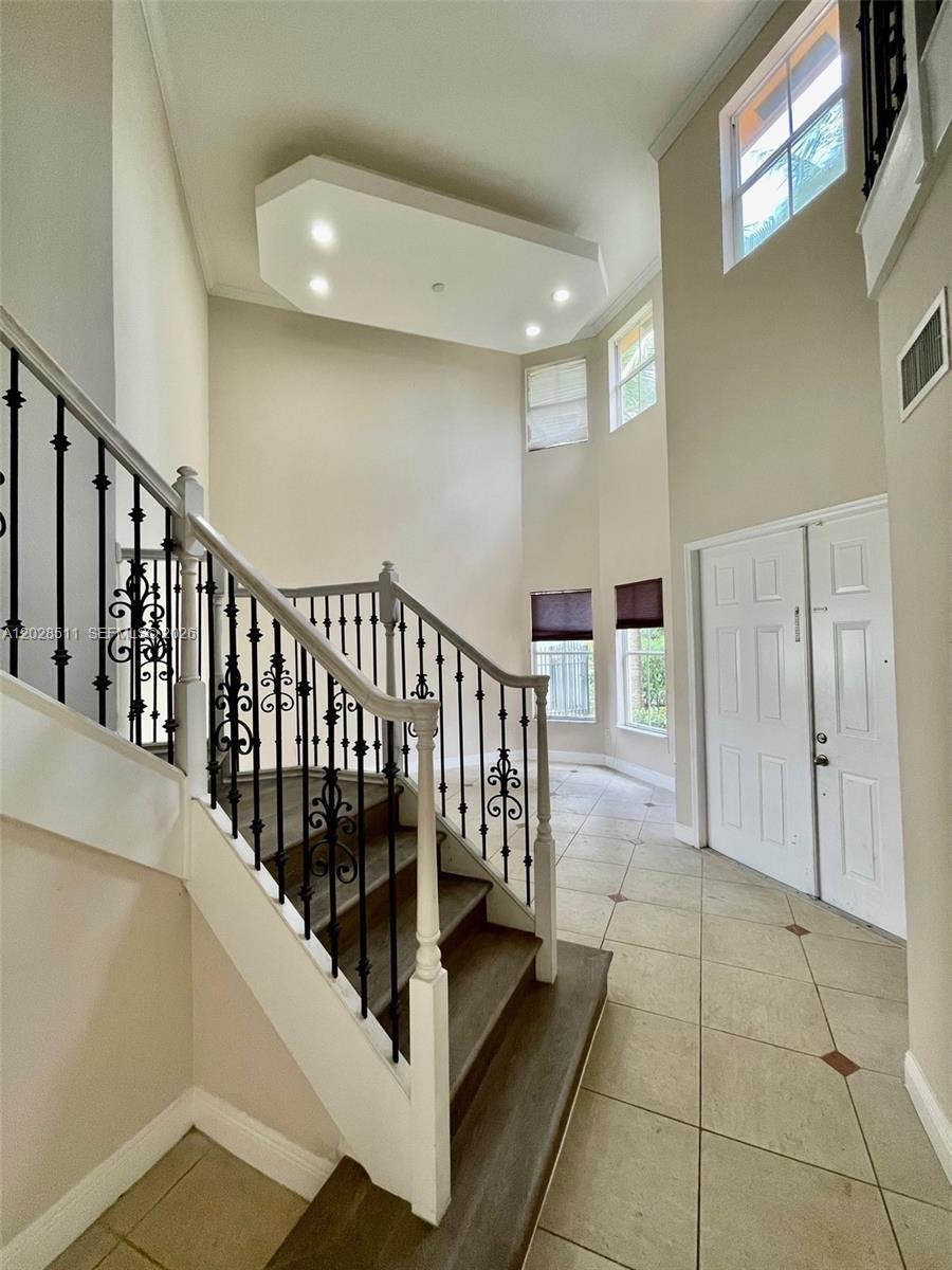8230 SW 164th Ct, Miami FL 33193 photo 2
