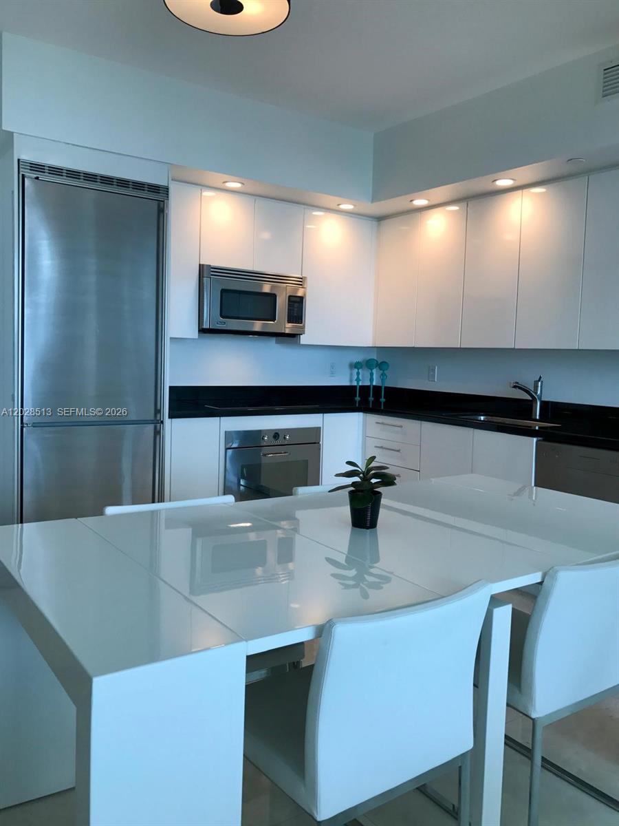 92 SW 3rd St # 3712, Miami FL 33130 photo 3