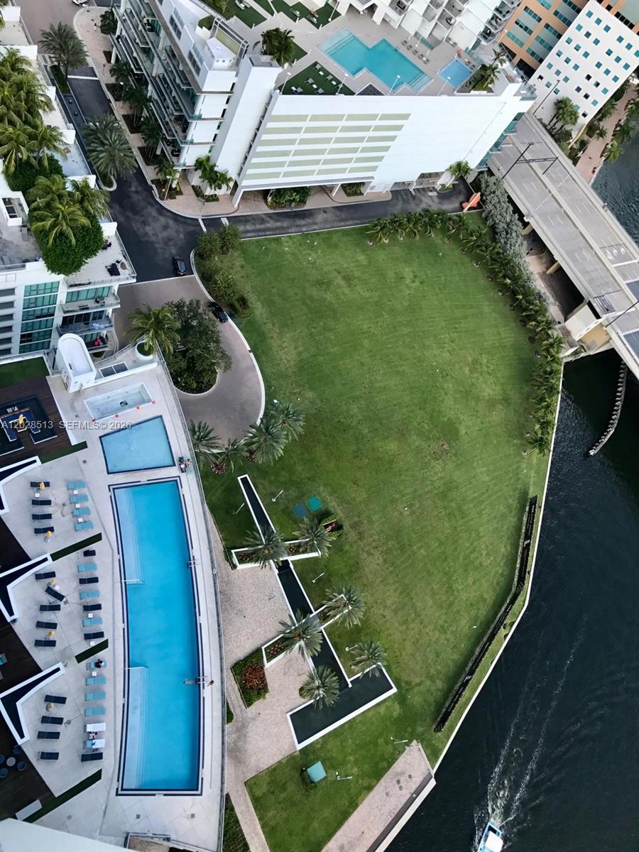 92 SW 3rd St # 3712, Miami FL 33130