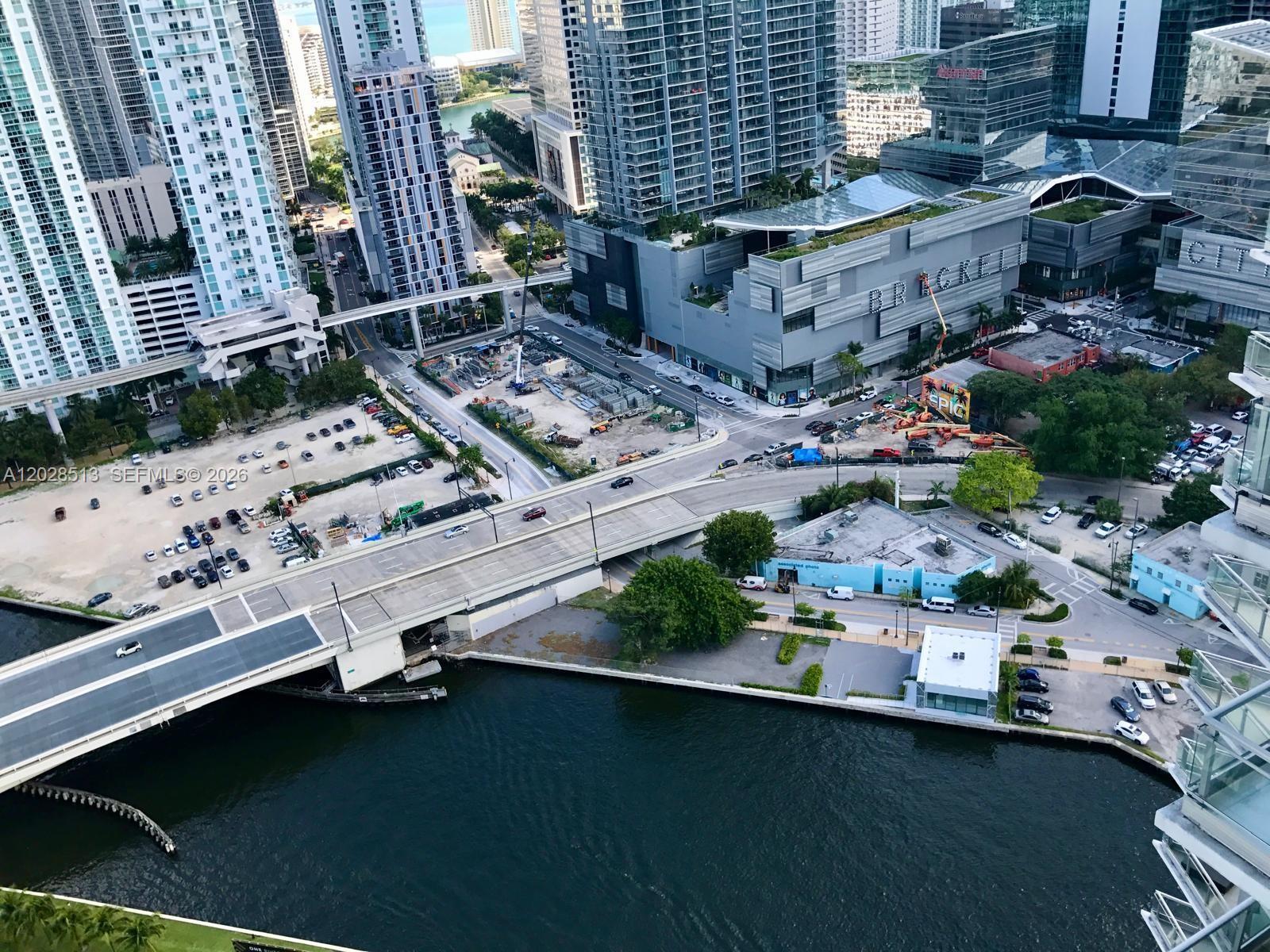 92 SW 3rd St # 3712, Miami FL 33130 photo 5