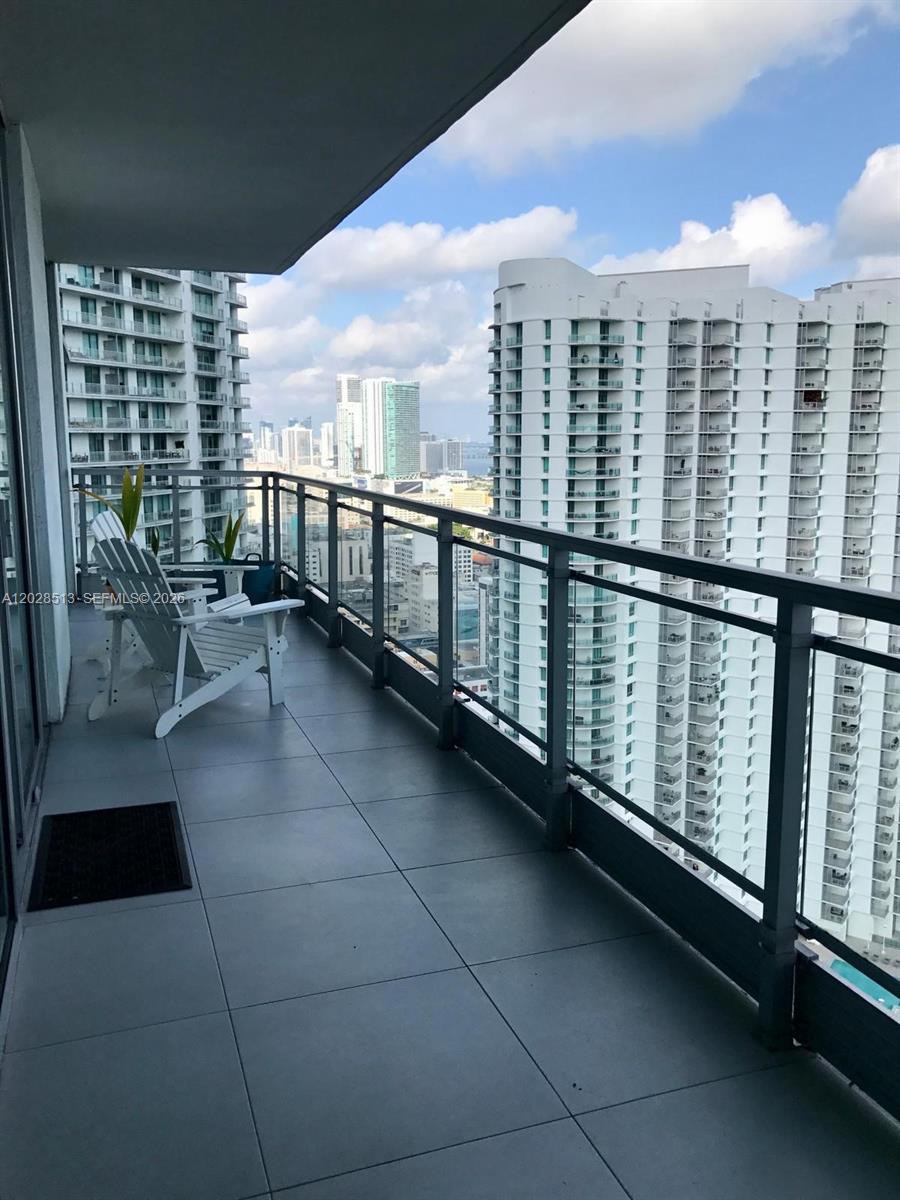 92 SW 3rd St # 3712, Miami FL 33130 photo 4