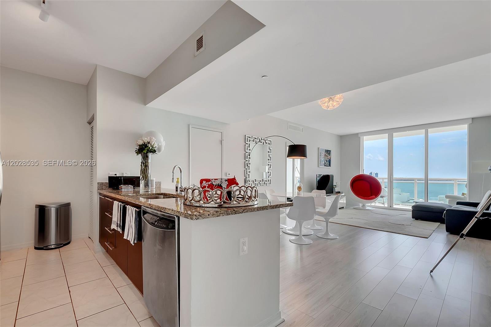 951 Brickell Ave # 2406, Miami FL 33131 photo 3