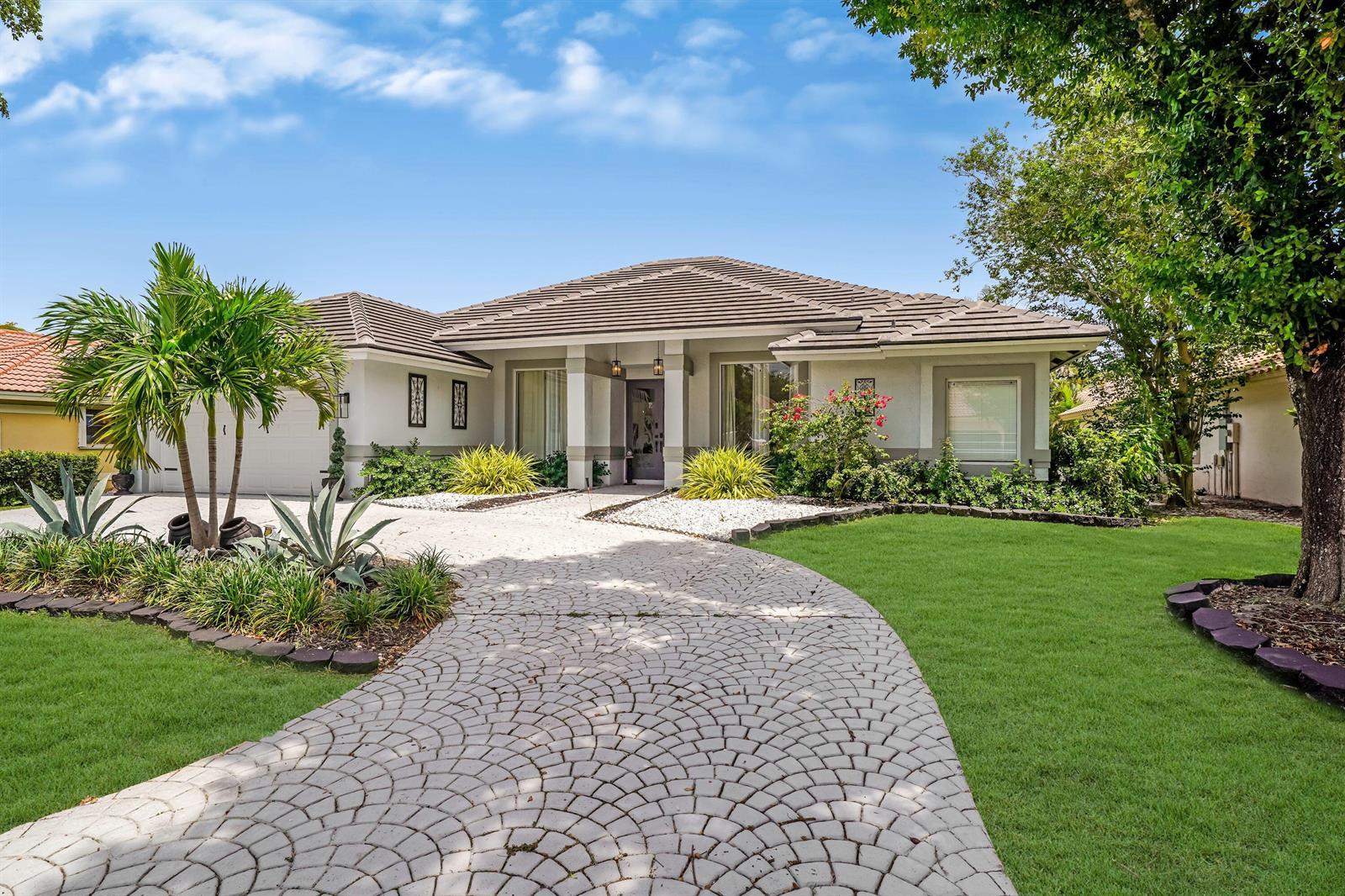 12499 Classic Drive, Coral Springs FL 33071