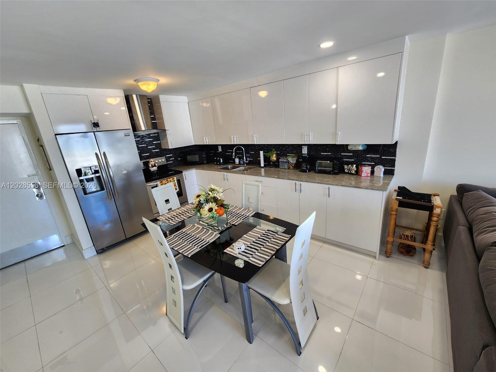345 Ocean Dr # 602, Miami Beach FL 33139 photo 4