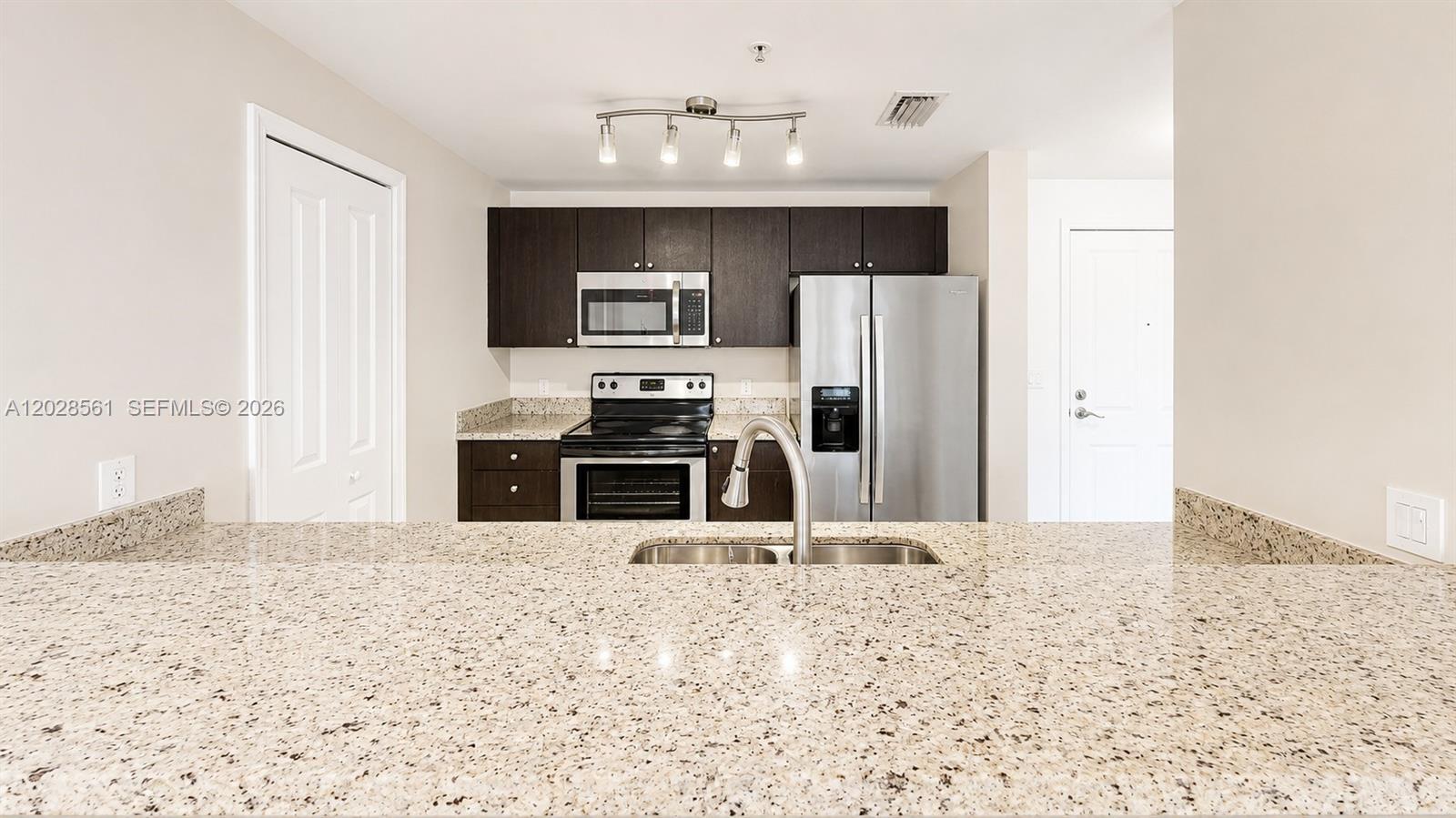 2650 SW 37th Ave # 506, Miami FL 33133 photo 2