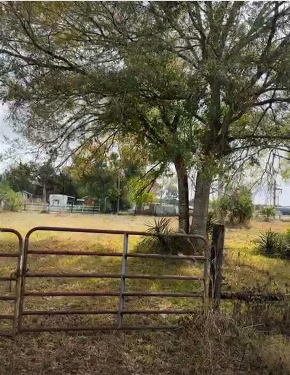 854 NE 42nd Terrace, Okeechobee FL 34972 photo 3