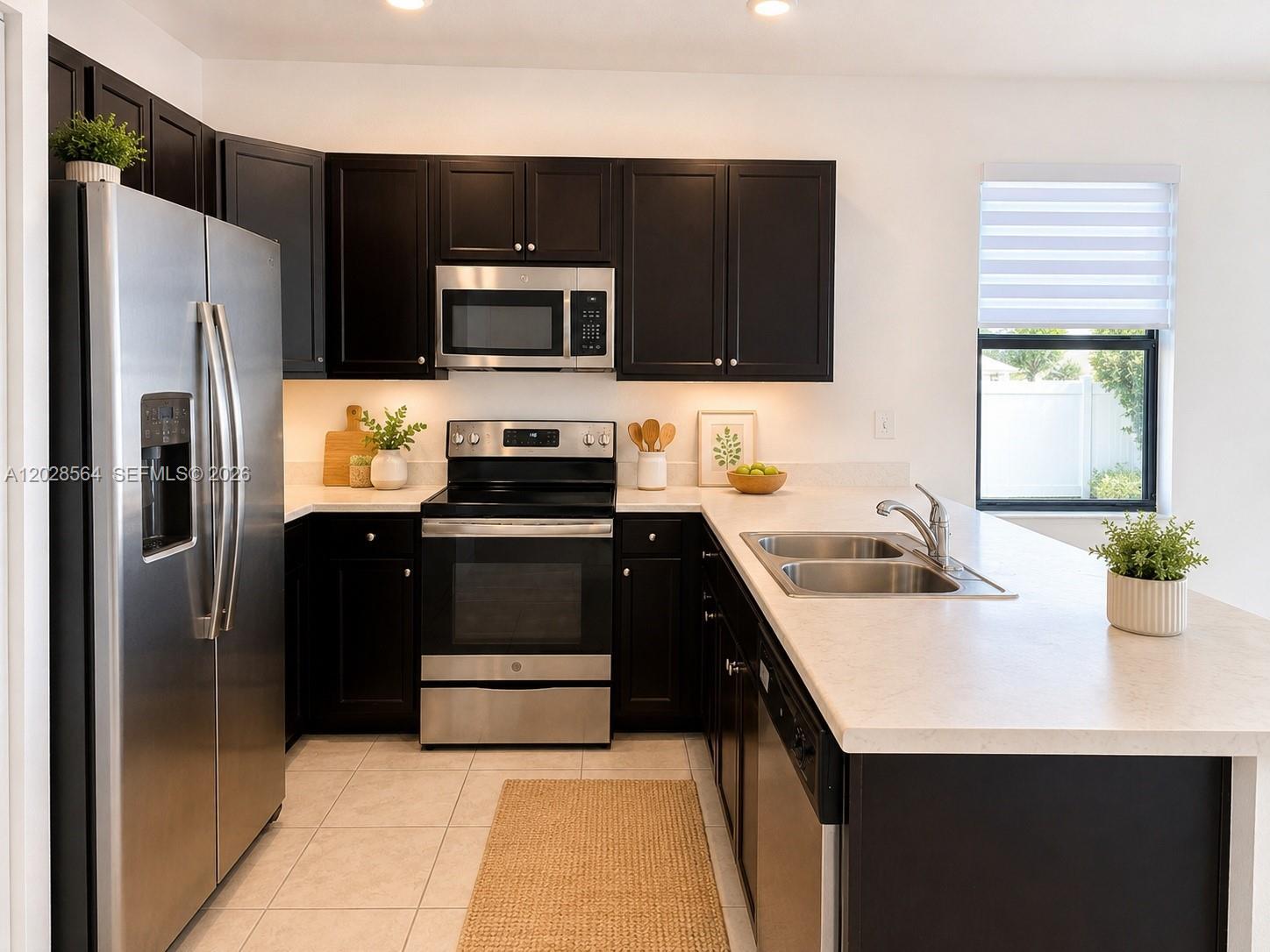 3368 W 105th Ter, Hialeah FL 33018 photo 5