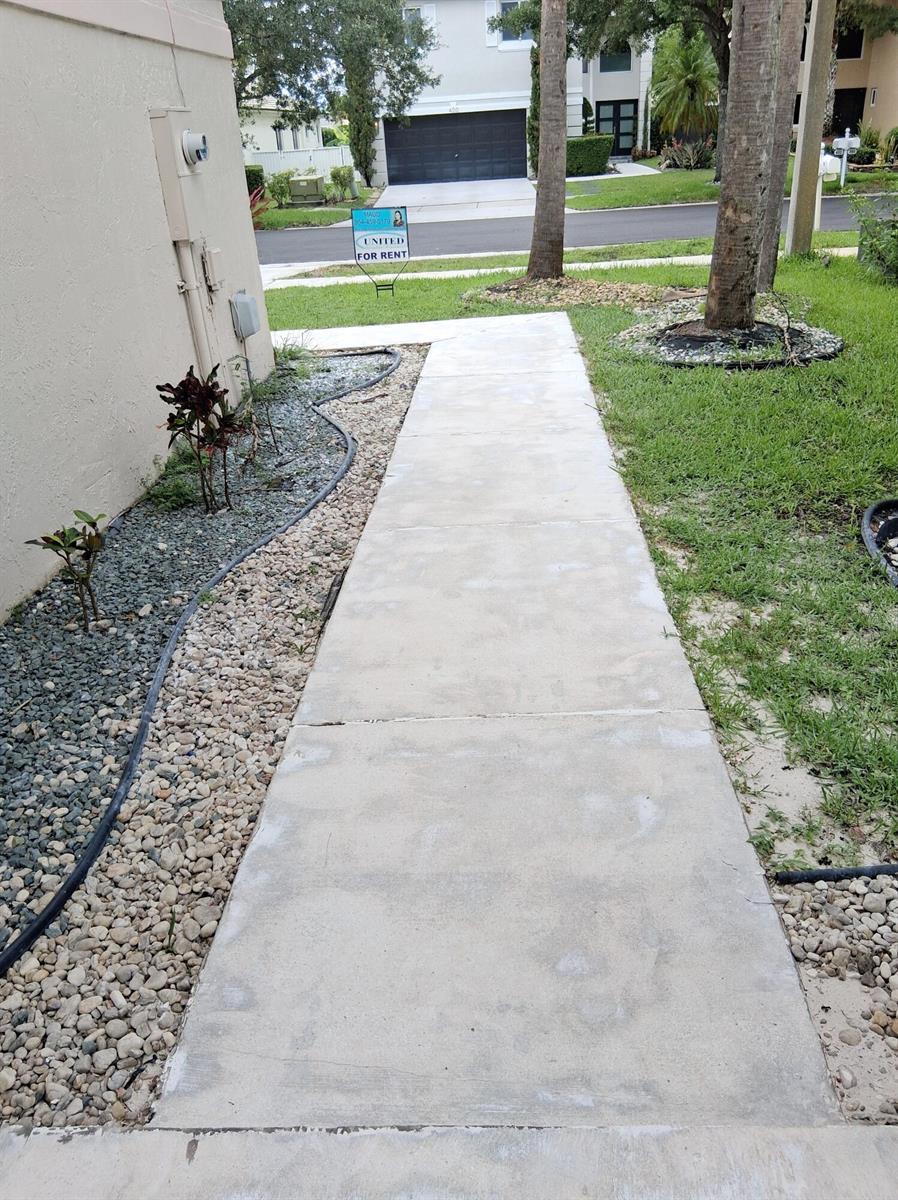 401 SW 203rd Avenue, Pembroke Pines FL 33029 photo 2