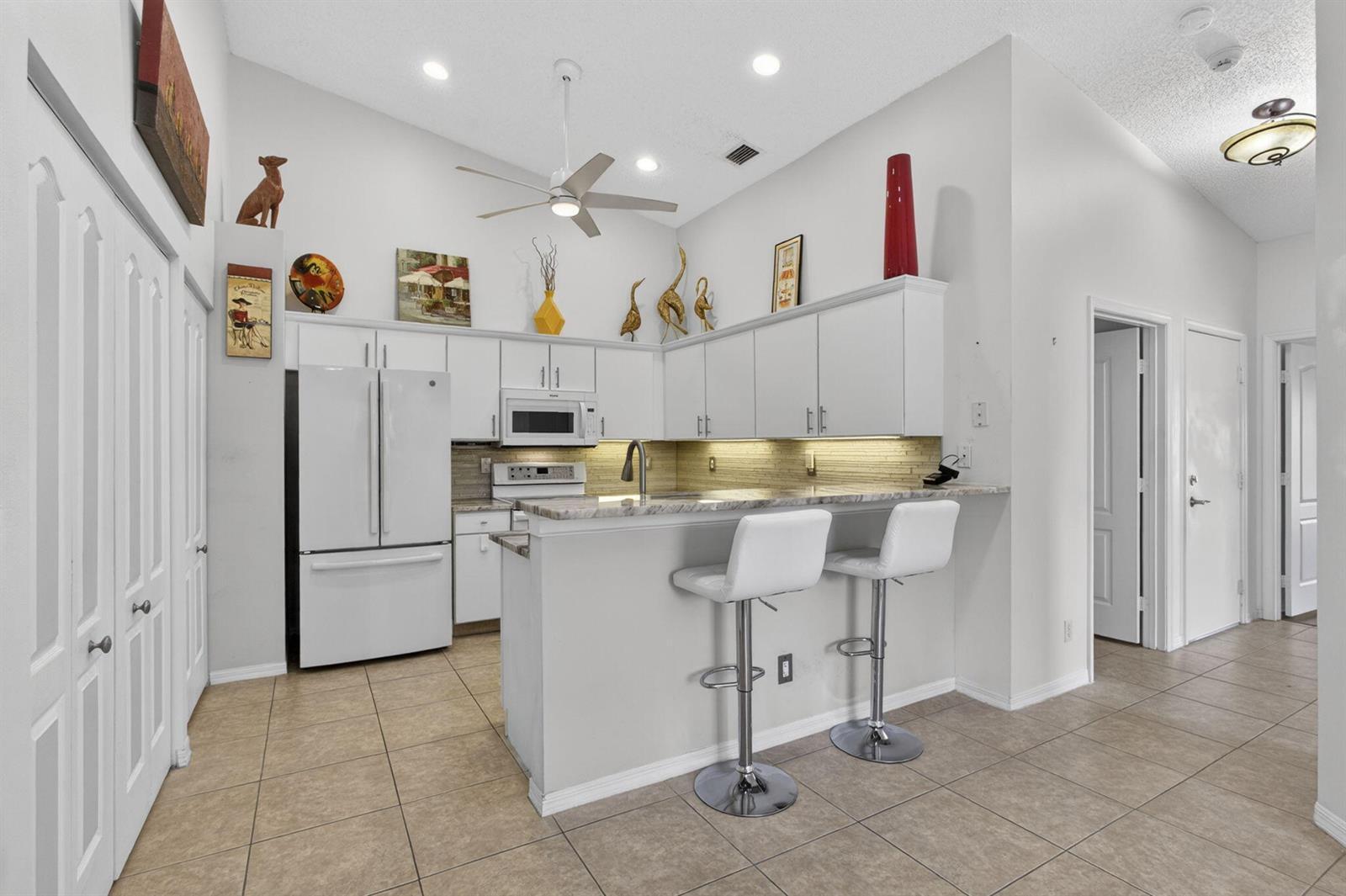 9461 Bridgeport Drive, West Palm Beach FL 33411 photo 2