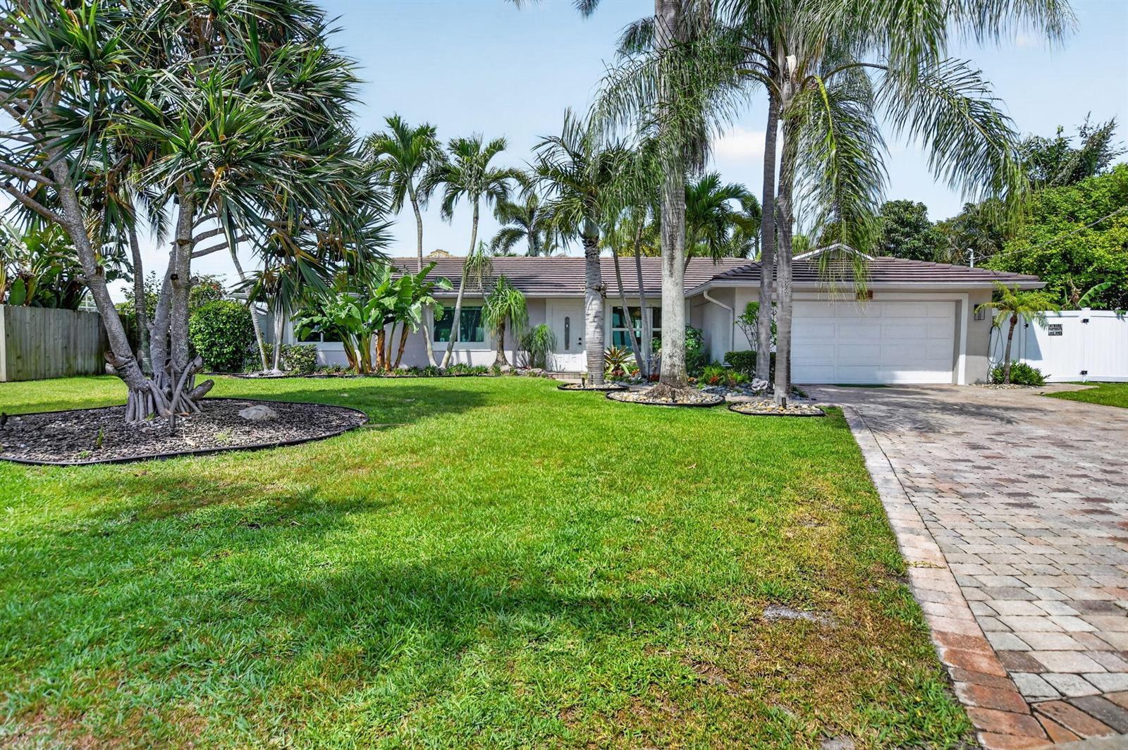 6951 NE 7th Avenue, Boca Raton FL 33487 photo 2