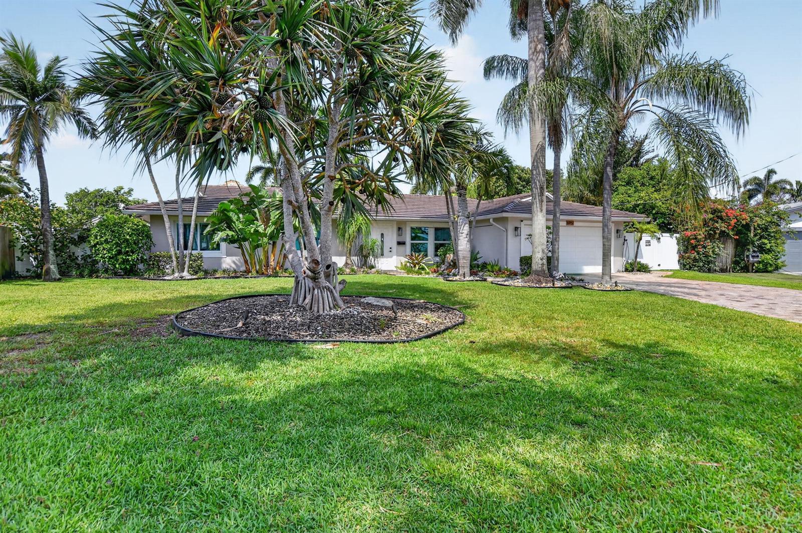 6951 NE 7th Avenue, Boca Raton FL 33487 photo 3