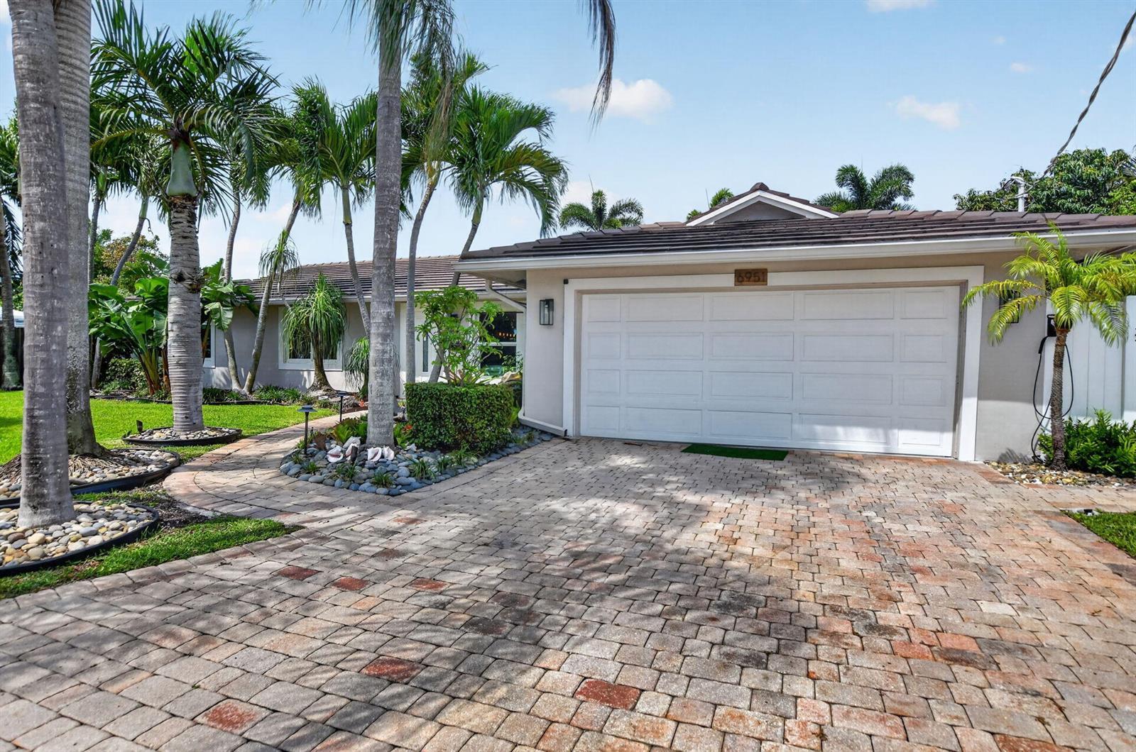 6951 NE 7th Avenue, Boca Raton FL 33487 photo 4