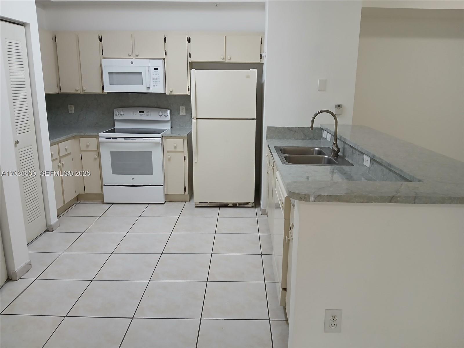 7230 NW 114th Ave # 103, Doral FL 33178 photo 5