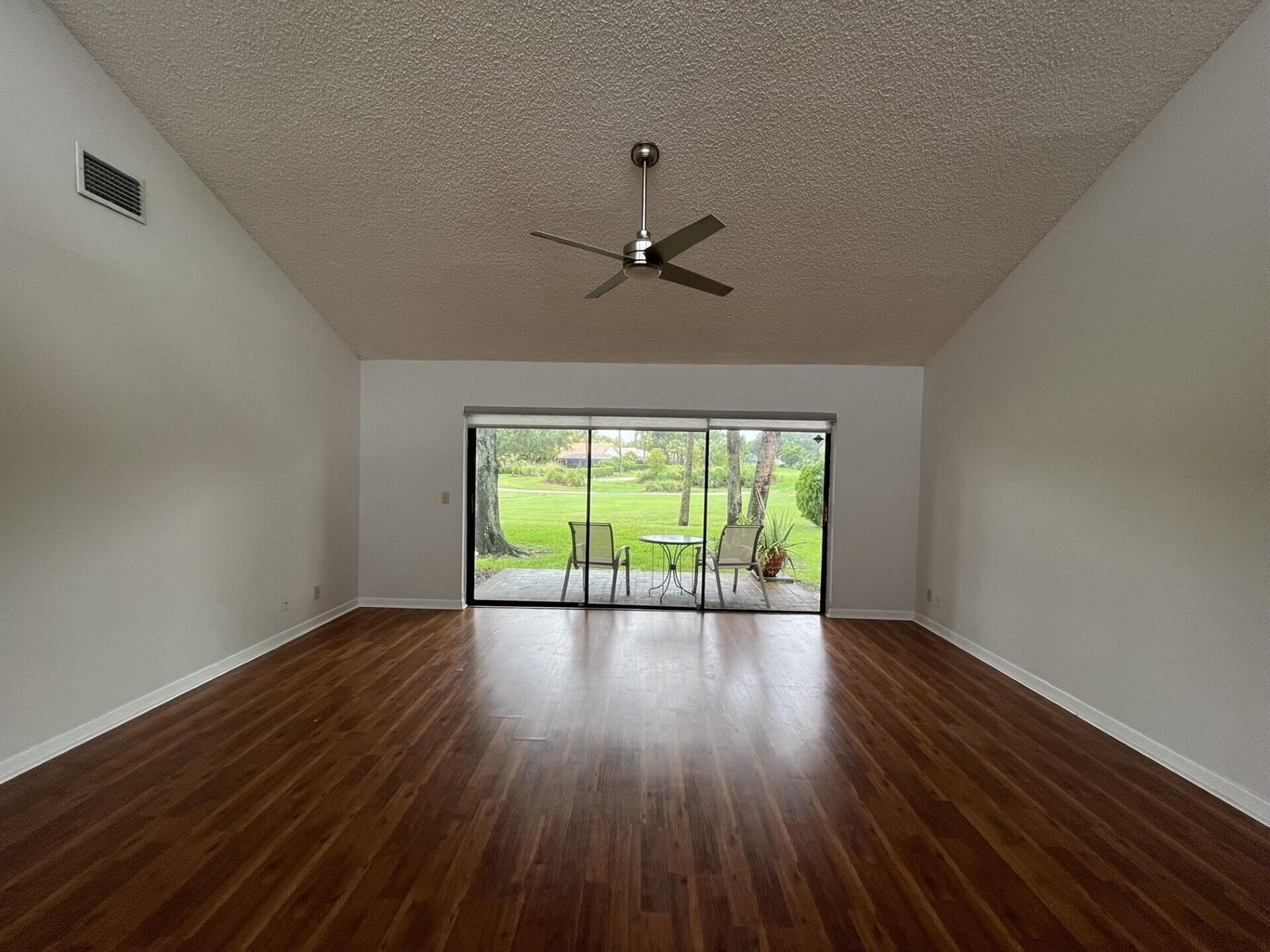 491 Deer Creek Wildwood Ln Lane E, Deerfield Beach FL 33442 photo 3