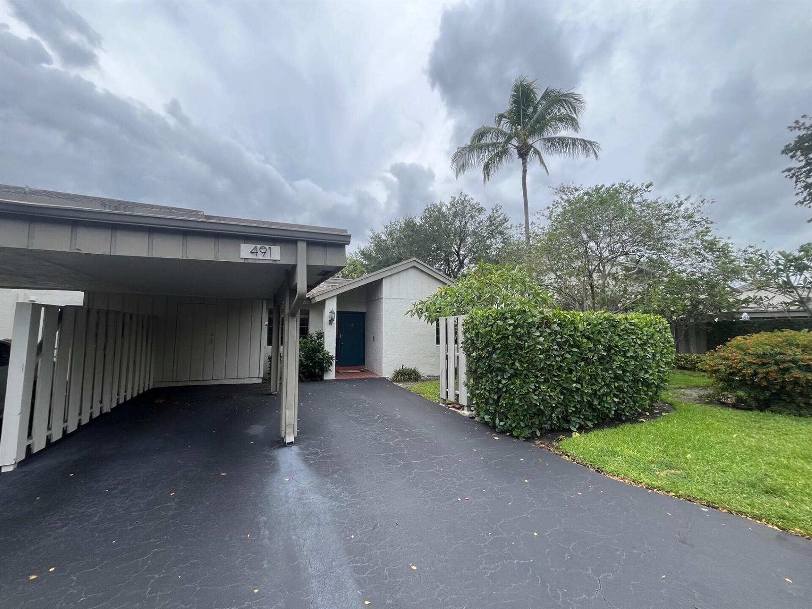491 Deer Creek Wildwood Ln Lane E, Deerfield Beach FL 33442