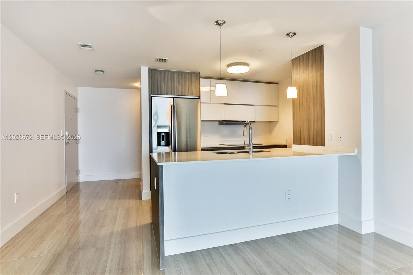 600 NE 27th St # 1504, Miami FL 33137 photo 3