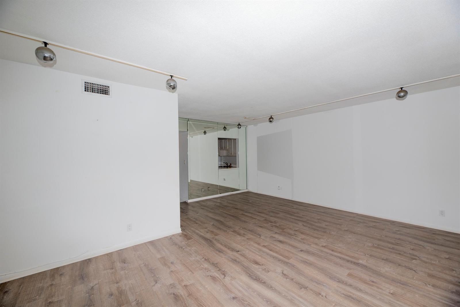 5501 NW 2nd Avenue Unit 202, Boca Raton FL 33487 photo 2
