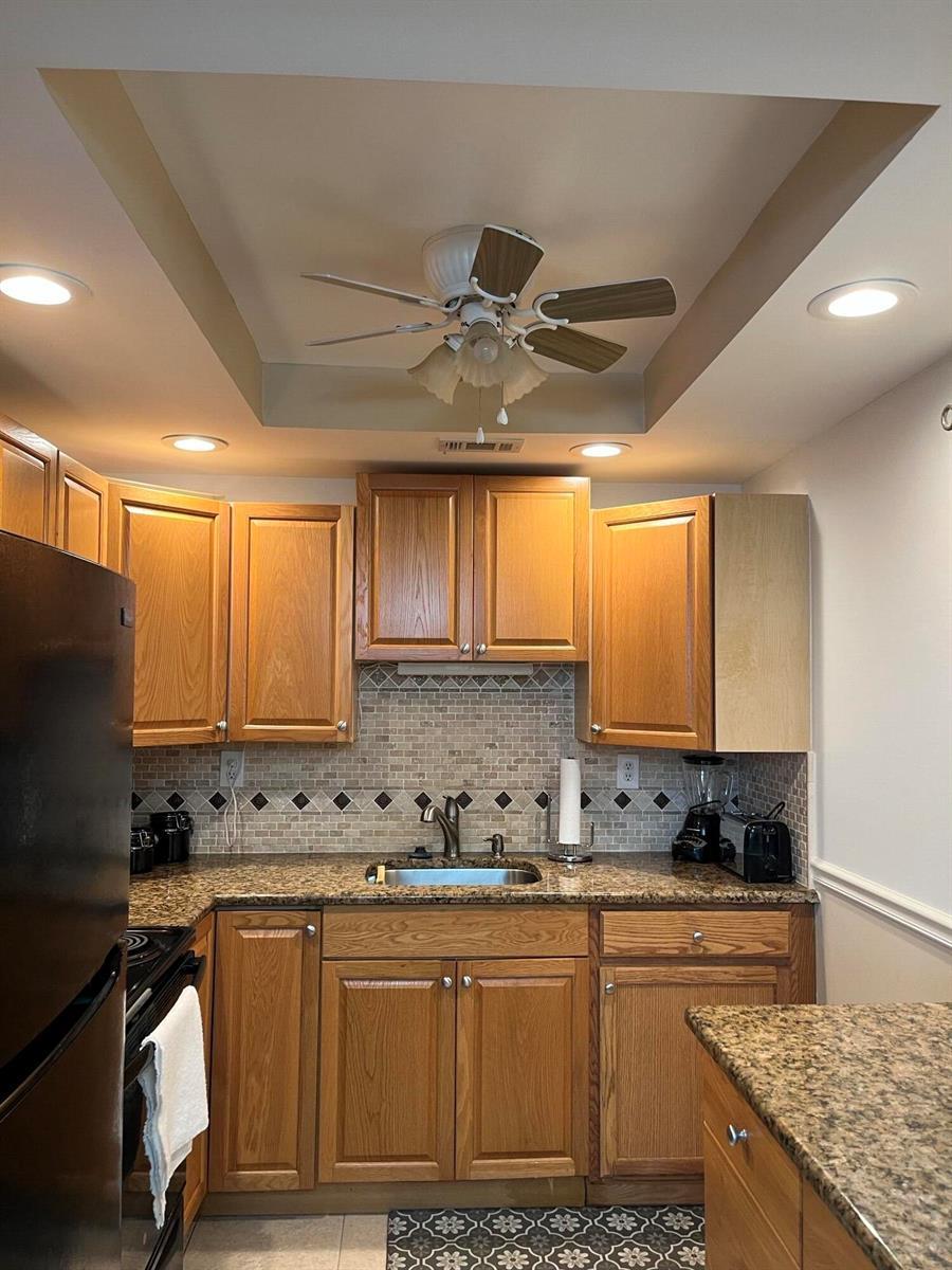 434 Normandy # J, Delray Beach FL 33484 photo 3