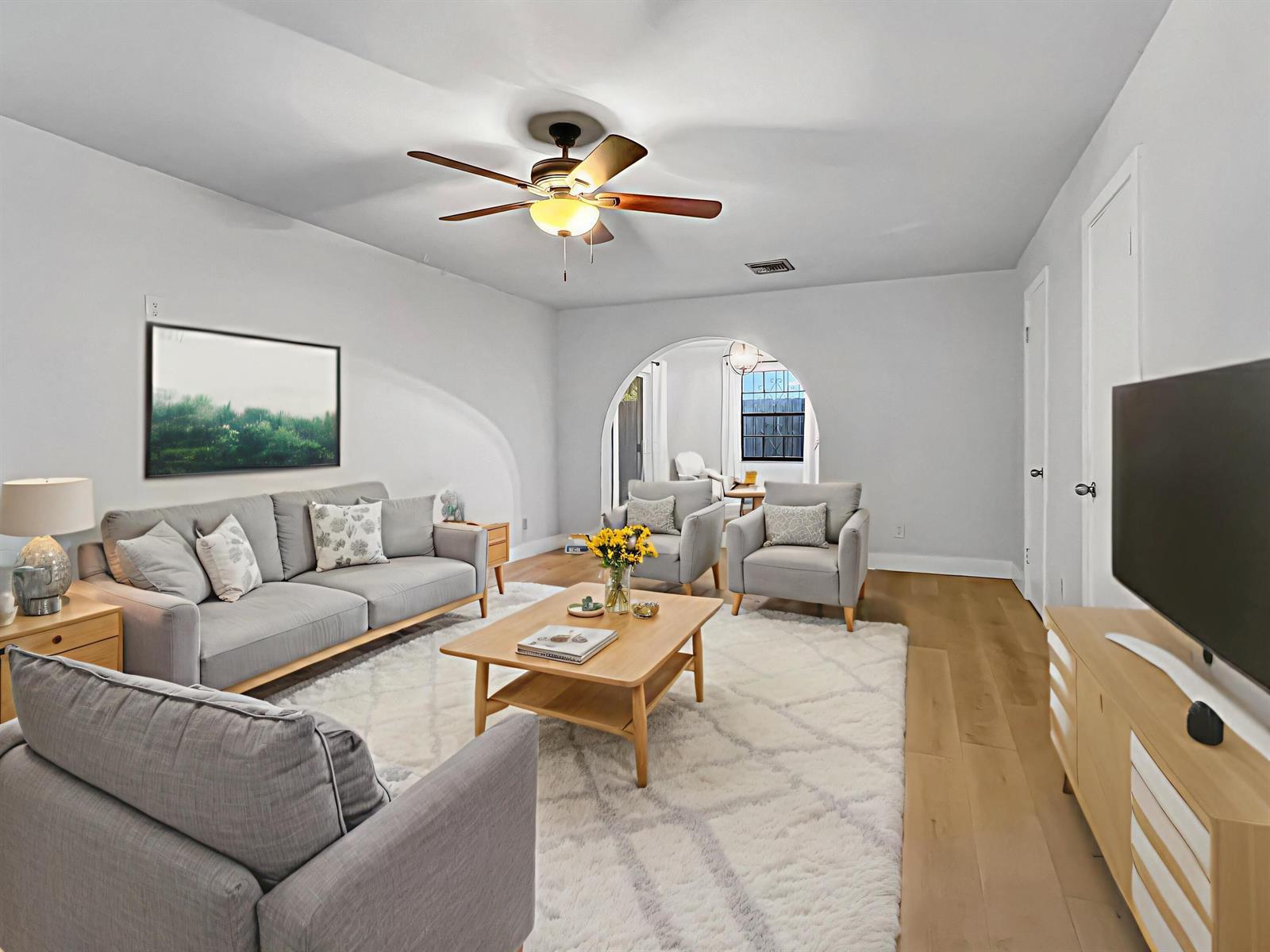 1202 N Andrews Avenue, Fort Lauderdale FL 33311