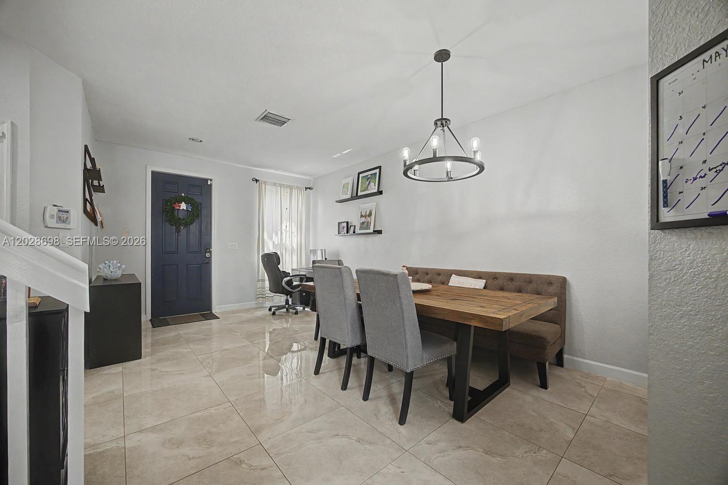 215 SE 37th Pl, Homestead FL 33033 photo 4