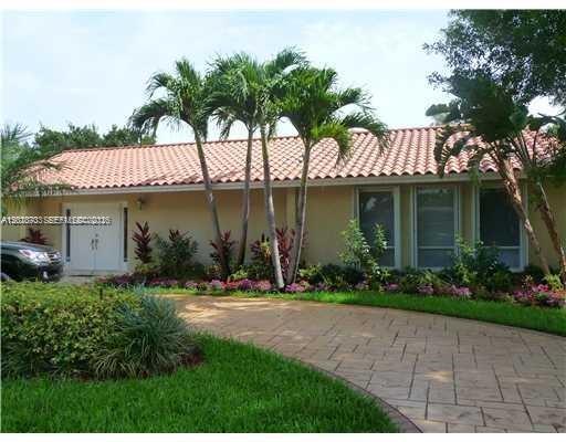 2101 NE 211th Ter, Miami FL 33179
