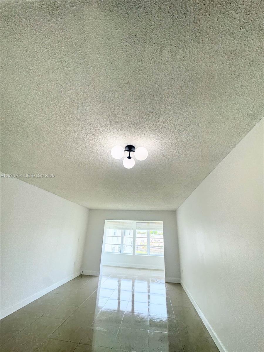 8110 Sunrise Lakes Blvd # 307, Sunrise FL 33322 photo 4