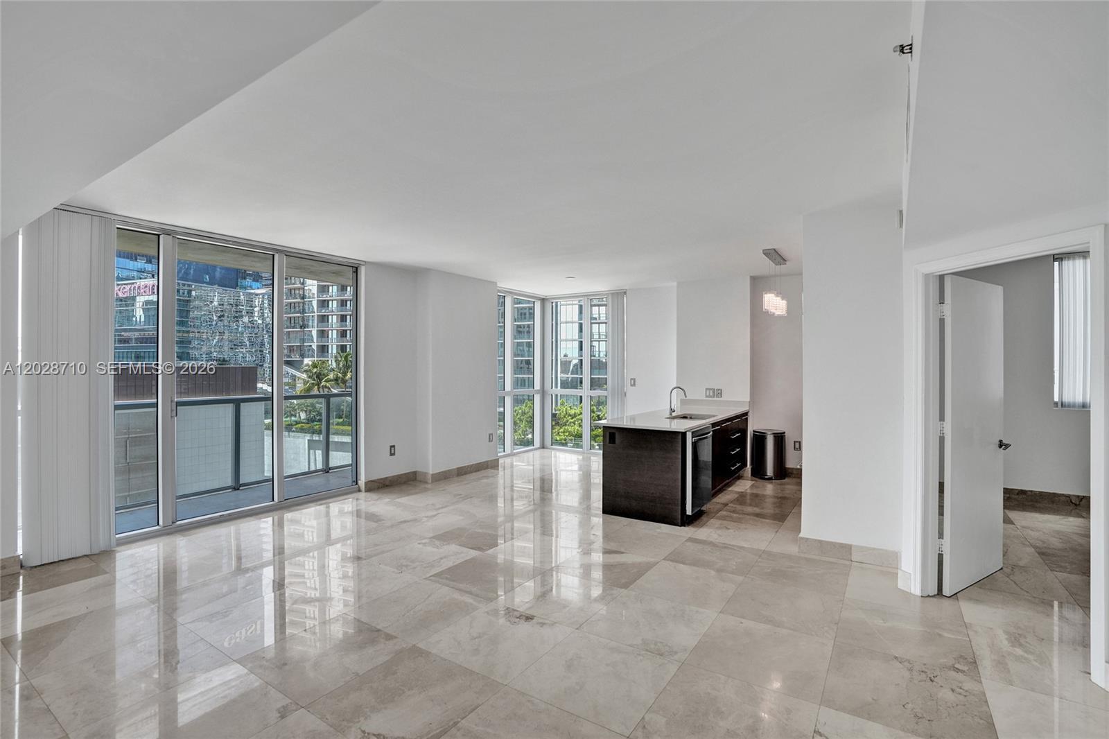 55 SE 6th St # 1502, Miami FL 33131 photo 2