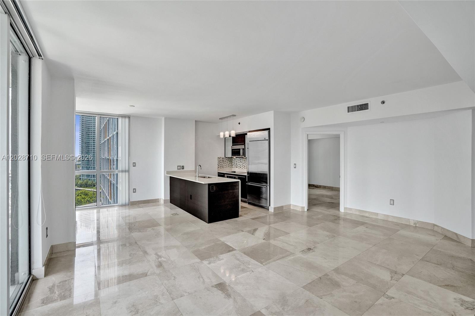 55 SE 6th St # 1502, Miami FL 33131 photo 3