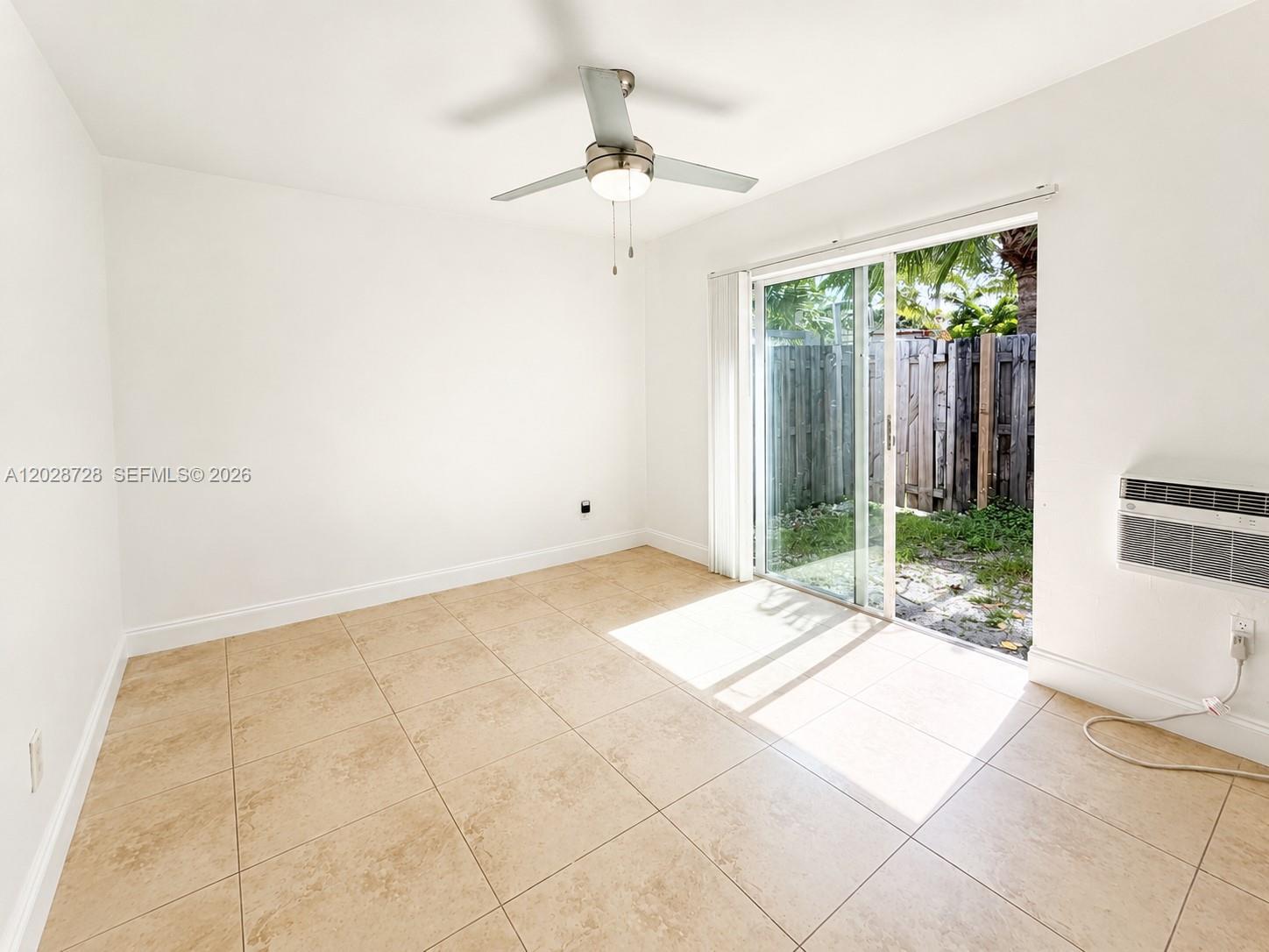 932 Moffett St # 3, Hallandale Beach FL 33009