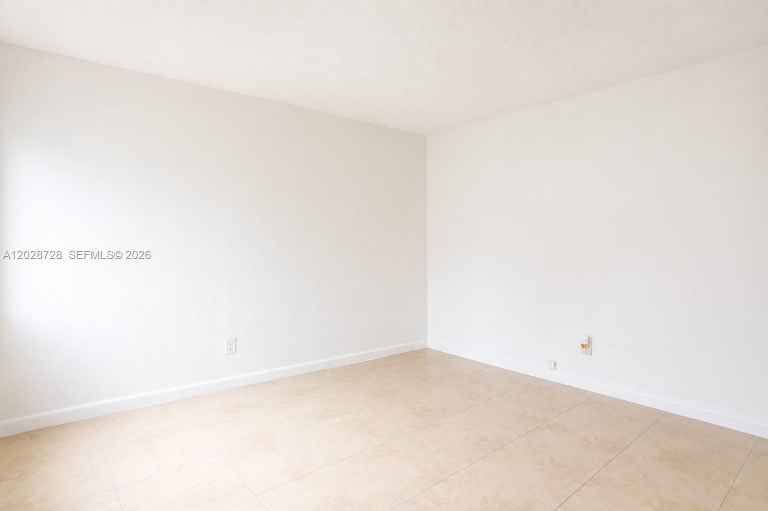 932 Moffett St # 3, Hallandale Beach FL 33009 photo 4