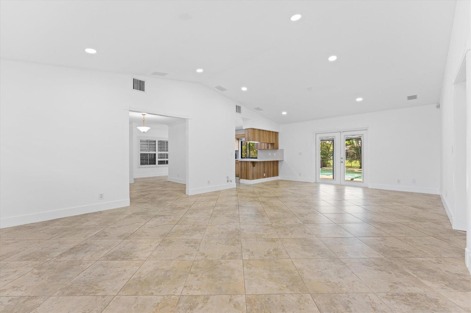 11580 NW 20th Drive NW, Coral Springs FL 33071 photo 4