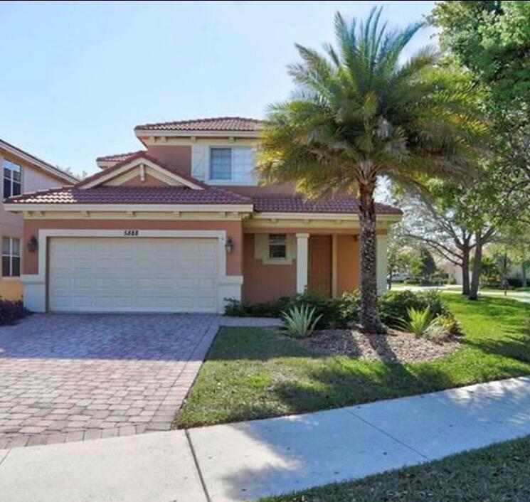 5888 SE Crooked Oak Avenue, Hobe Sound FL 33455