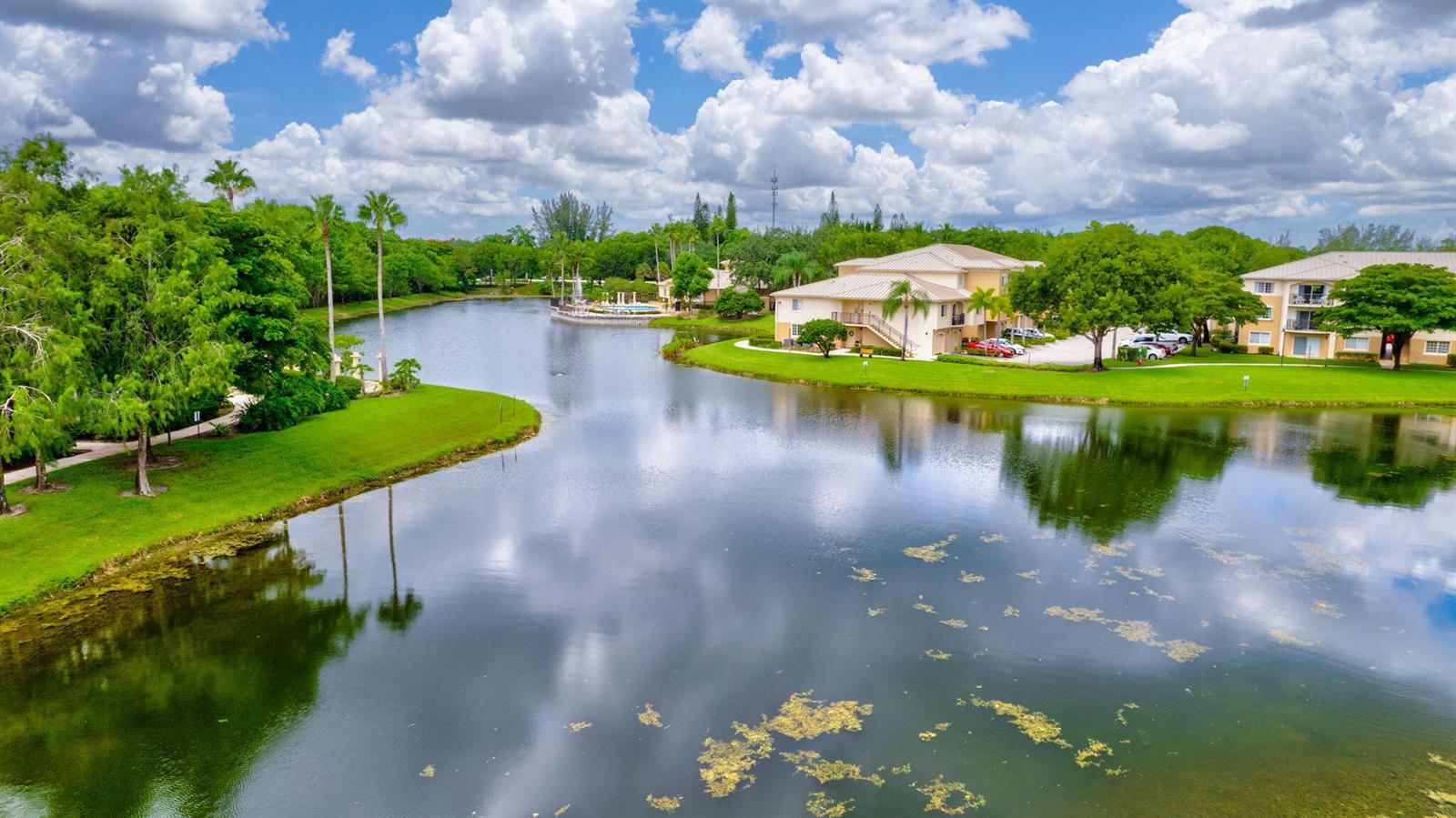 600 N Crestwood Ct Court N # 609, Royal Palm Beach FL 33411