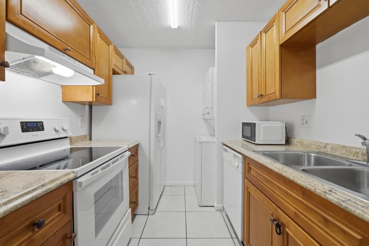 10148 Twin Lakes Drive # c, Coral Springs FL 33071 photo 2
