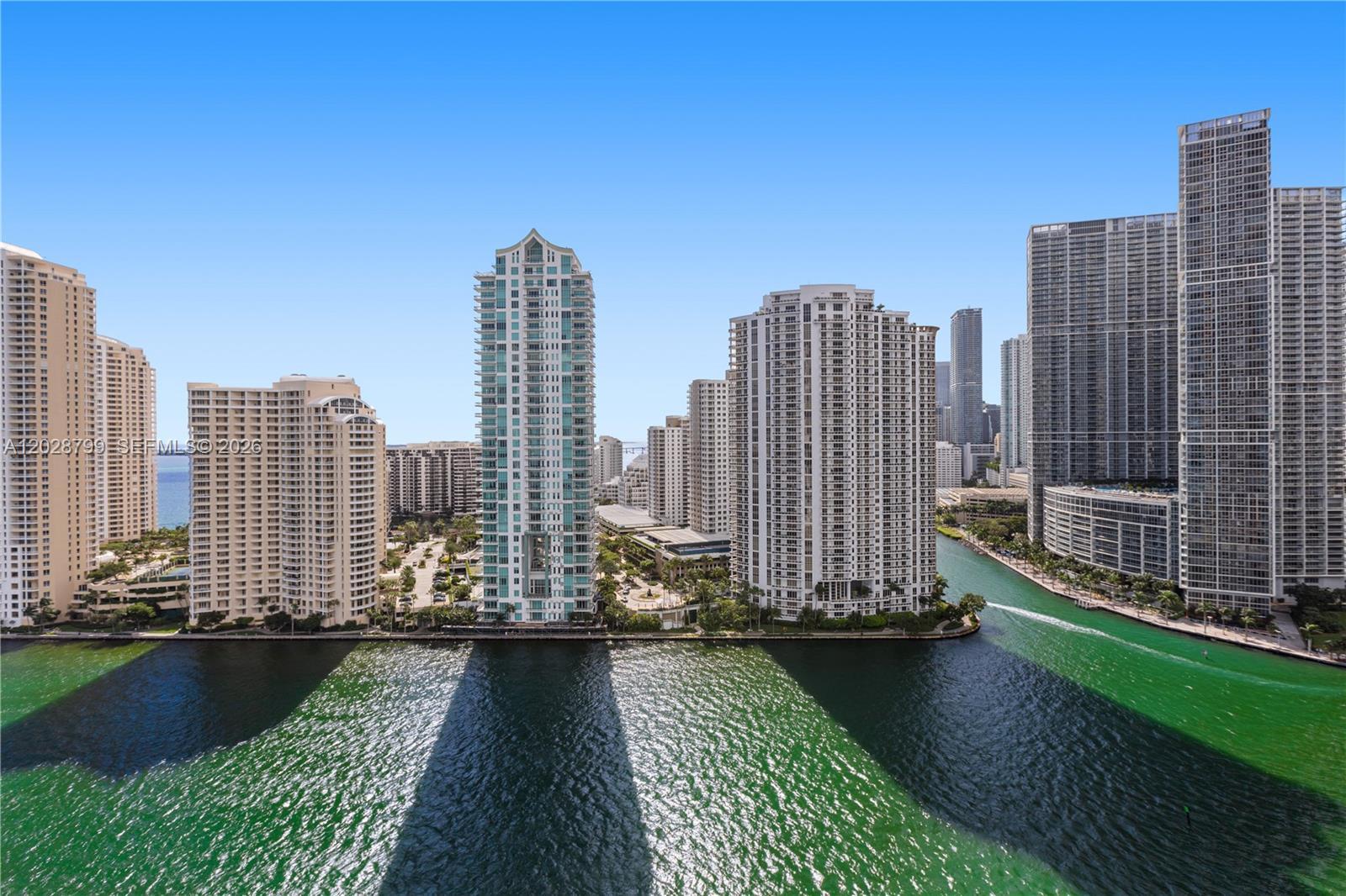 325 S Biscayne Blvd # 2517, Miami FL 33131 photo 2