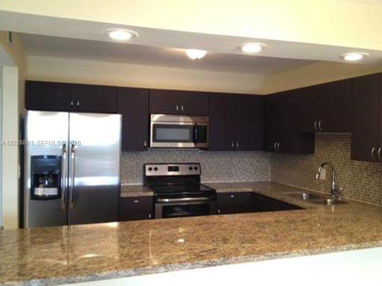 2500 Parkview Dr # 307, Hallandale Beach FL 33009