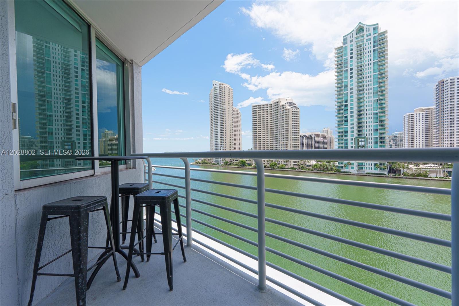 325 S Biscayne Blvd # 821, Miami FL 33131 photo 5