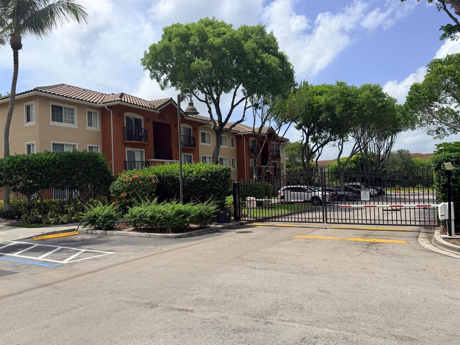 4195 Haverhill Road # 305, West Palm Beach FL 33417 photo 4