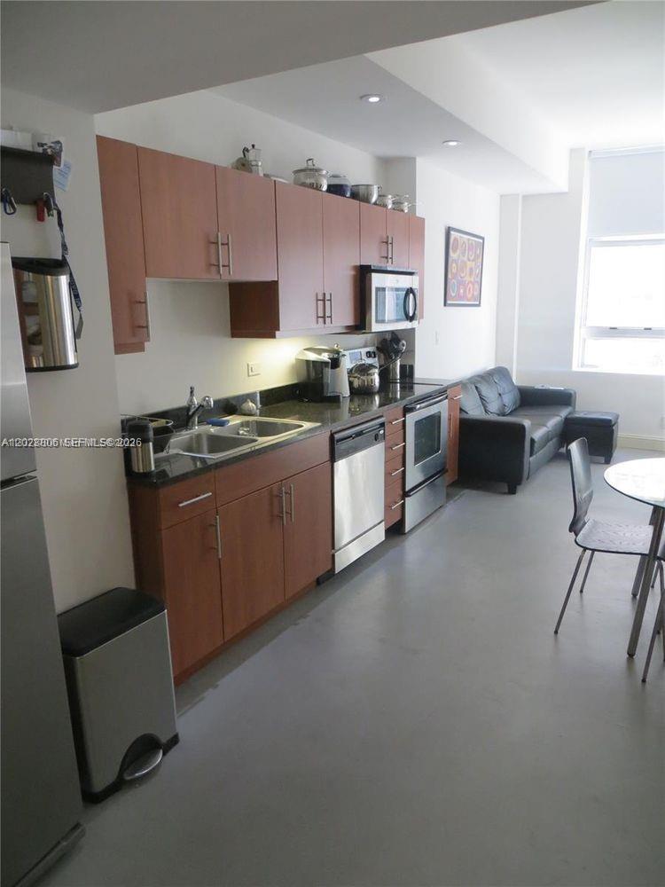 111 E Flagler St # 402, Miami FL 33131 photo 2