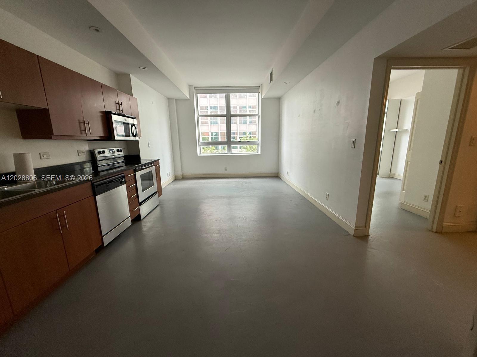 111 E Flagler St # 402, Miami FL 33131 photo 3