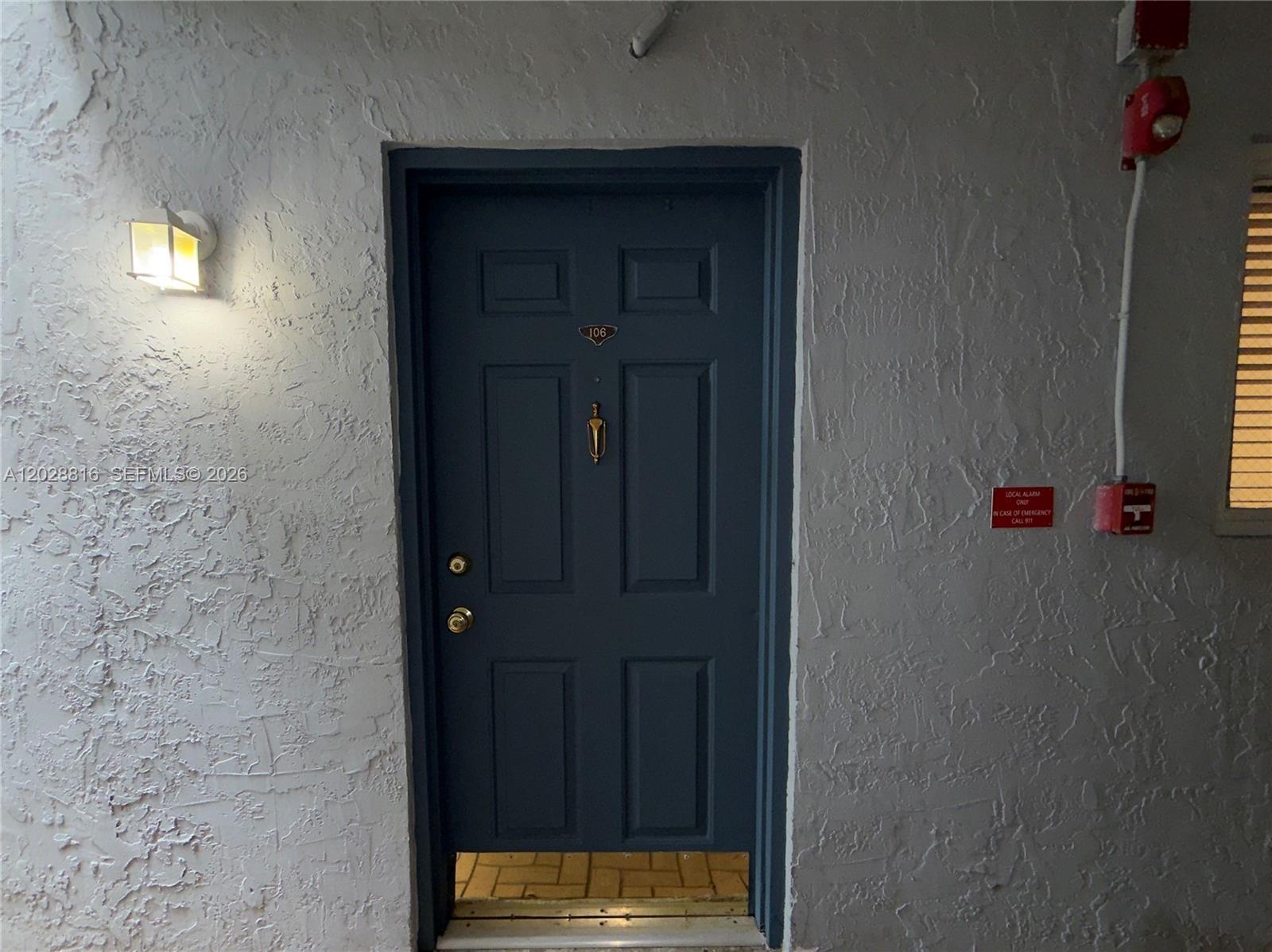 10441 Mahogany Key Cir # 106, Miami FL 33196 photo 2