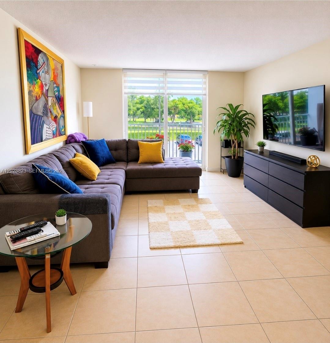 16851 NE 23rd Ave # B214, North Miami Beach FL 33160 photo 2