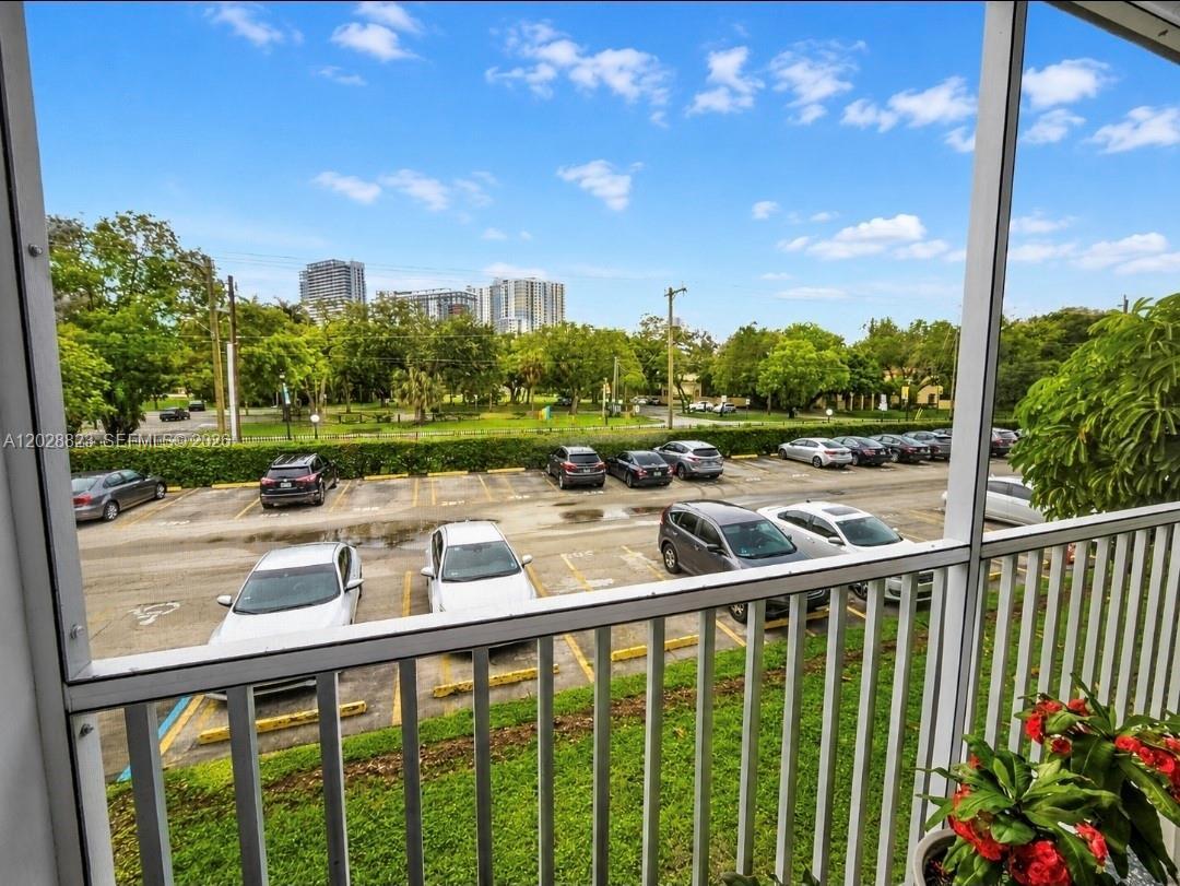 16851 NE 23rd Ave # B214, North Miami Beach FL 33160 photo 3